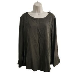BANANA REPUBLIC Long Sleeve Blouse in Mistletoe Green Size LP NWT